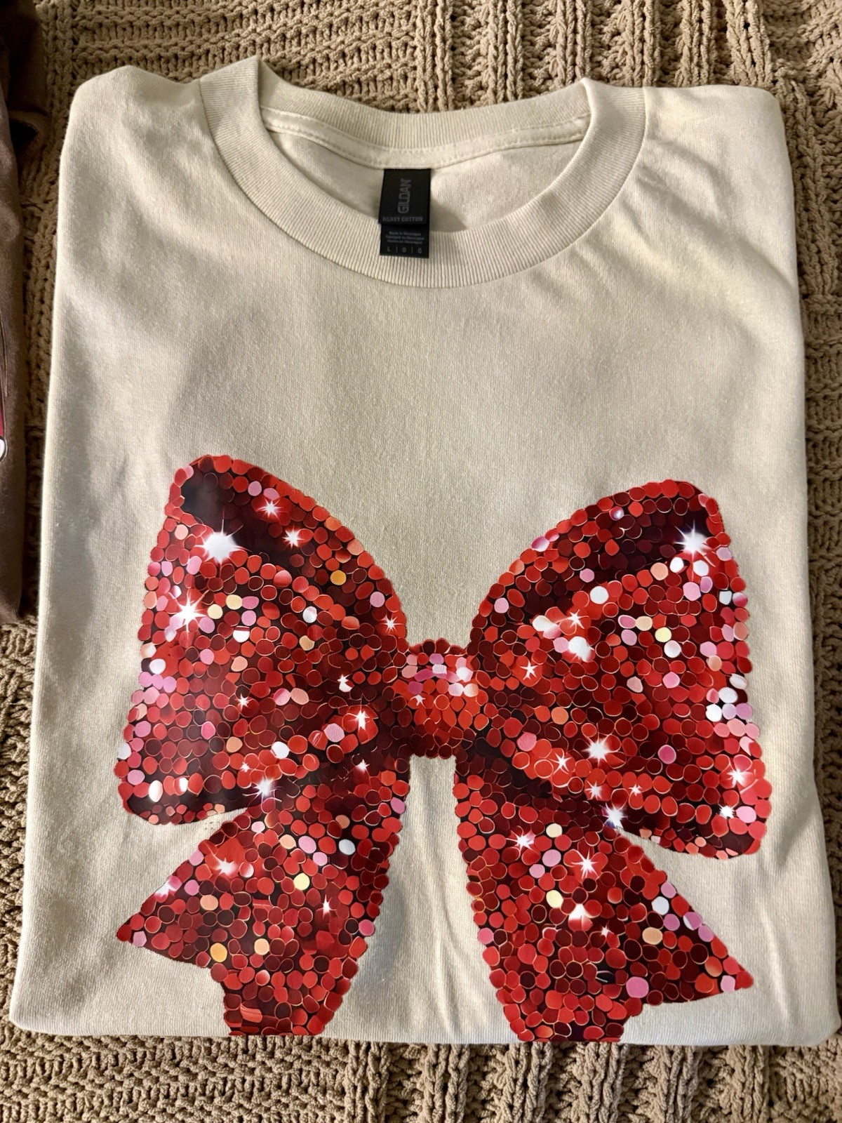 Order your Christmas t-shirts, unique and bright designs, soft and durable .