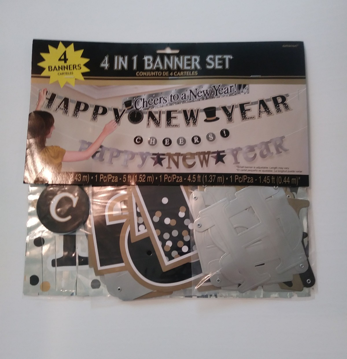 4 in 1 HAPPY NEW YEAR DECORATION BANNERS Gold, Silver and black **BRAND NEW**