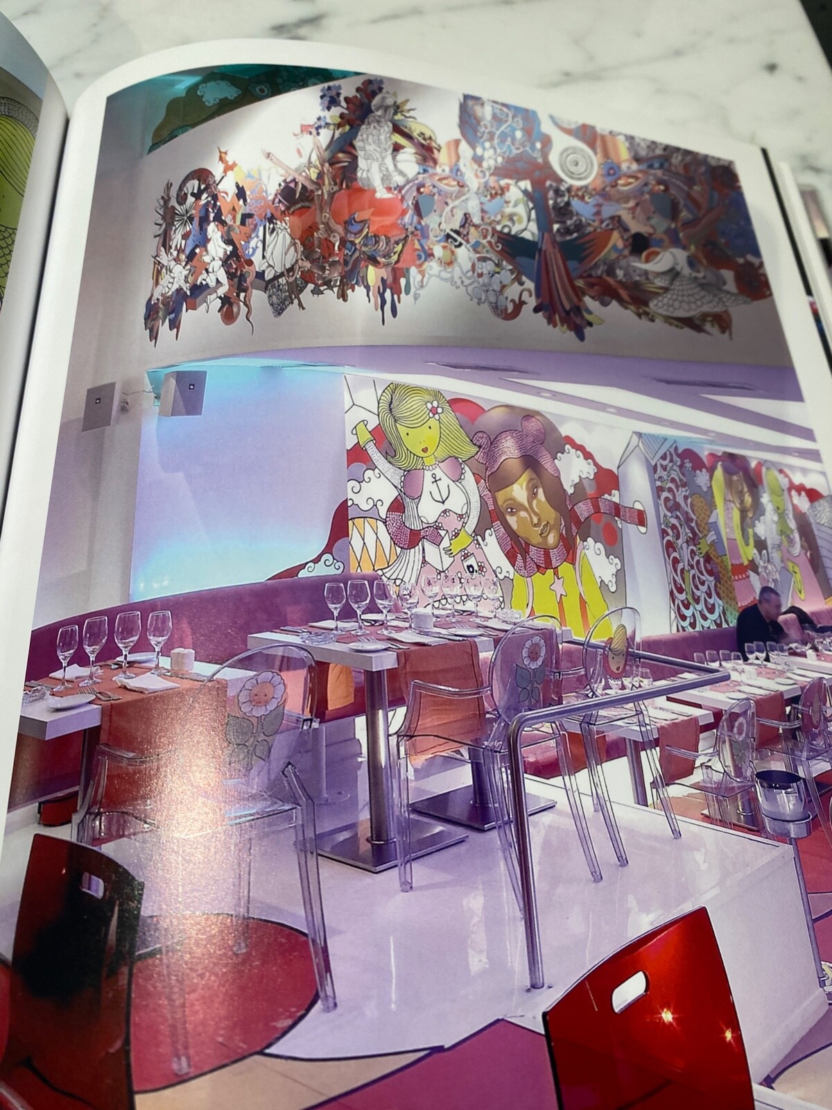 Graphics and Space, Full of commercial and residential INTERIOR DESIGN ideas