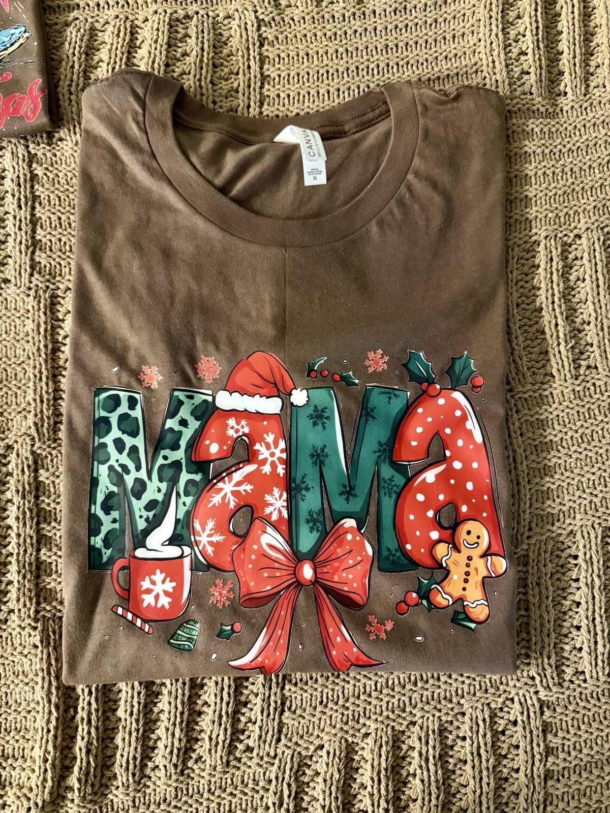 Order your Christmas t-shirts, unique and bright designs, soft and durable .