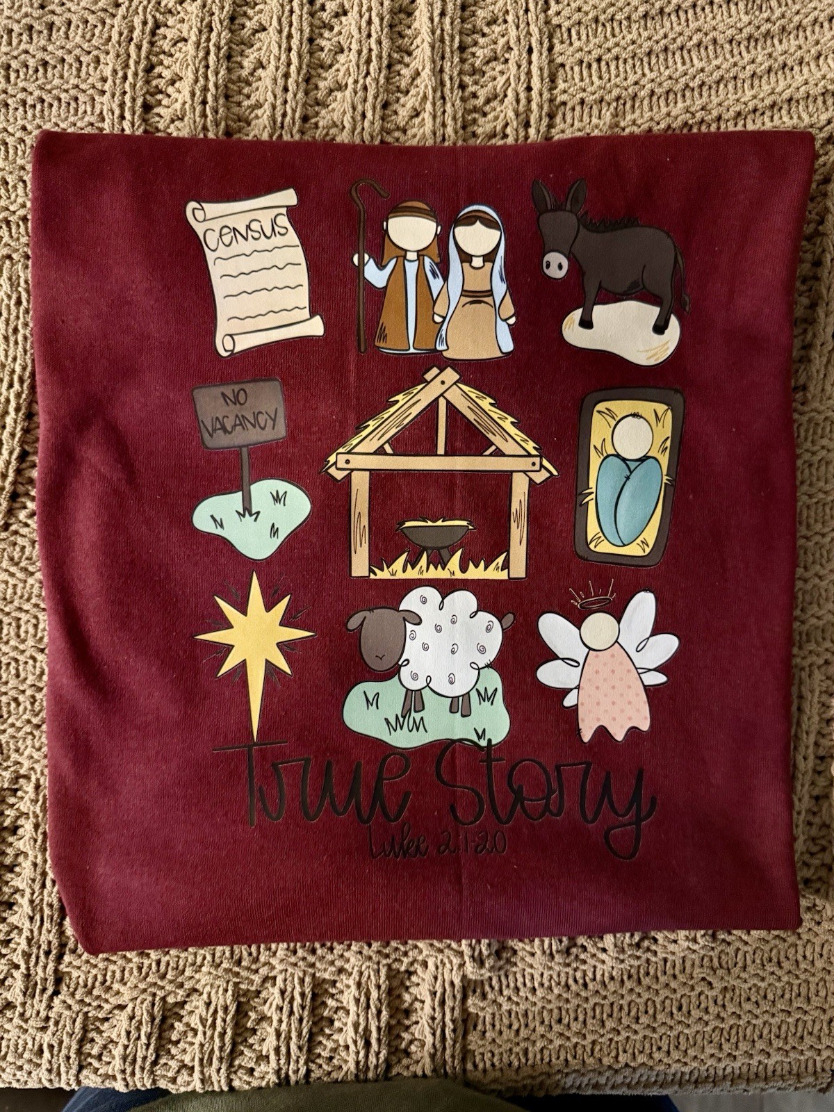 Order your Christmas t-shirts, unique and bright designs, soft and durable .